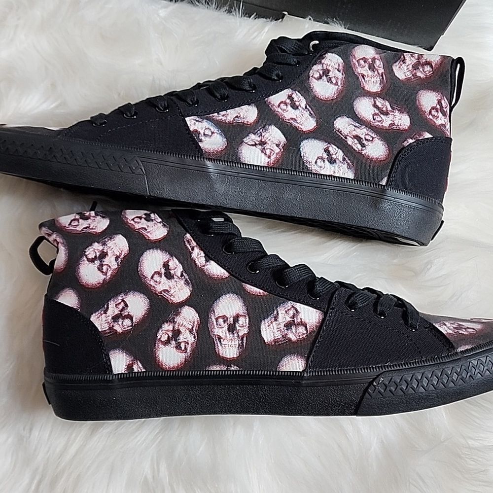 NIB Iron Fist Skull of Doom Broadway Hi Black Size 12